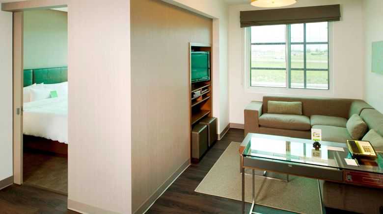 <b>Element Dallas Fort Worth Airport North Room</b>. Images powered by <a href="https://www.leonardoworldwide.com/" title="Leonardo Worldwide" target="_blank">Leonardo</a>.
