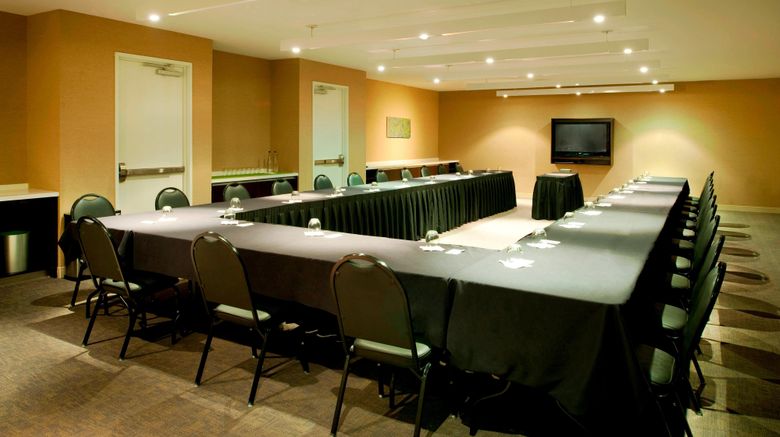 <b>Element Dallas Fort Worth Airport North Meeting</b>. Images powered by <a href="https://www.leonardoworldwide.com/" title="Leonardo Worldwide" target="_blank">Leonardo</a>.