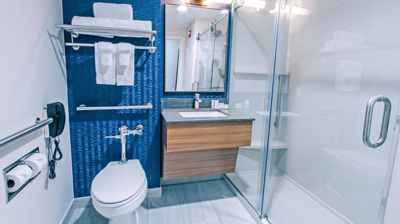 <b>Fairfield Inn New York LaGuardia Airport Room</b>. Images powered by <a href="https://www.leonardoworldwide.com/" title="Leonardo Worldwide" target="_blank">Leonardo</a>.