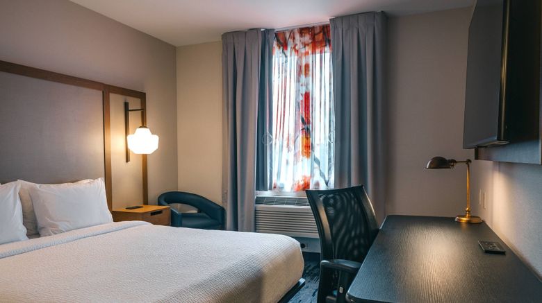 <b>Fairfield Inn New York LaGuardia Airport Room</b>. Images powered by <a href="https://www.leonardoworldwide.com/" title="Leonardo Worldwide" target="_blank">Leonardo</a>.