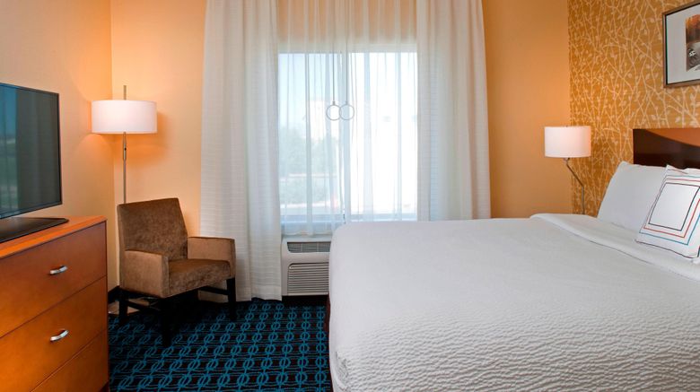 <b>Fairfield Inn & Suites Denver Tech/South Suite</b>. Images powered by <a href="https://www.leonardoworldwide.com/" title="Leonardo Worldwide" target="_blank">Leonardo</a>.