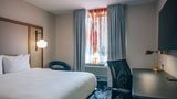 Fairfield Inn New York LaGuardia Airport Room