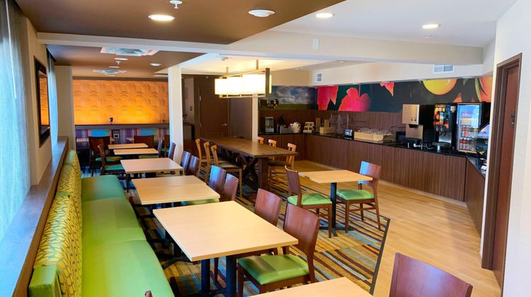 Fairfield Inn & Suites Denver Tech/South Restaurant