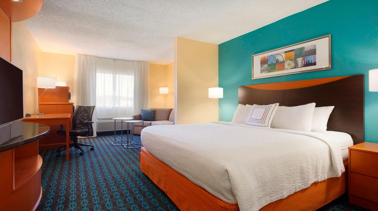 Fairfield Inn Longview Suite