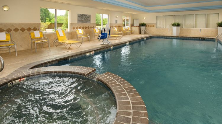 Fairfield Inn & Suites Pool