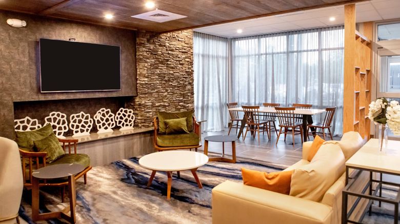 <b>Fairfield Inn & Suites Richmond Airport Lobby</b>. Images powered by <a href="https://www.leonardoworldwide.com/" title="Leonardo Worldwide" target="_blank">Leonardo</a>.