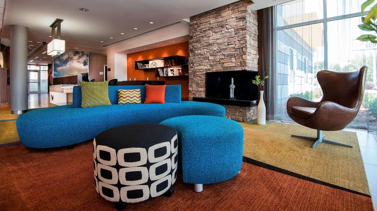 Fairfield Inn & Suites Little Rock Lobby