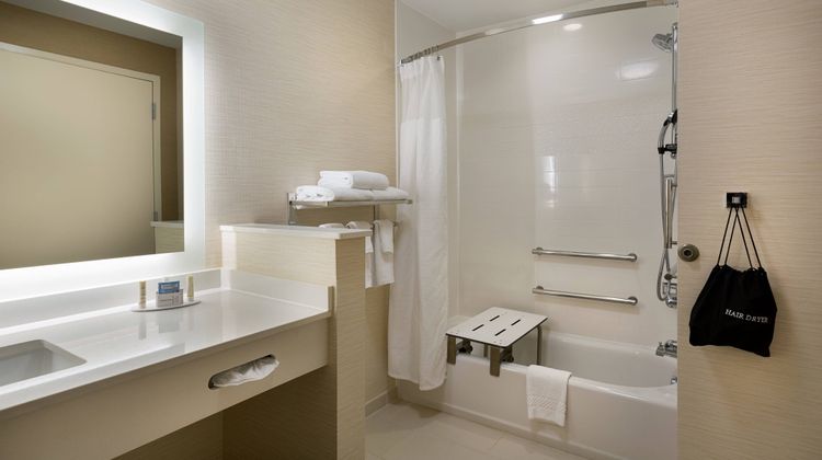 Fairfield Inn & Suites Rock Hill Room