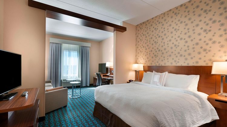 Fairfield Inn & Suites Rock Hill Suite