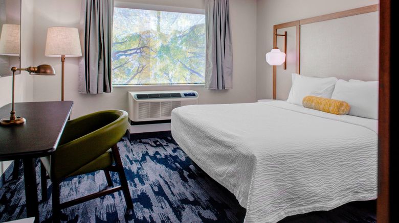 <b>Fairfield Inn & Stes Boulder Broomfield Room</b>. Images powered by <a href="https://www.leonardoworldwide.com/" title="Leonardo Worldwide" target="_blank">Leonardo</a>.