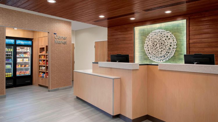 Fairfield Inn & Suites Denver Tech Ctr N Lobby