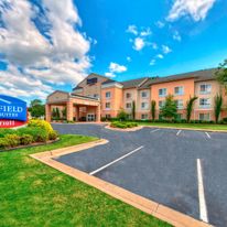 Fairfield Inn & Suites Russellville