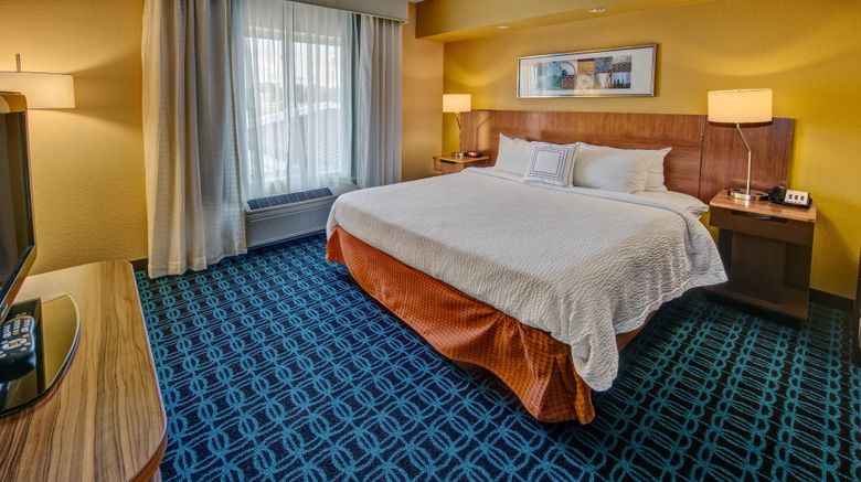 <b>Fairfield Inn & Suites Russellville Suite</b>. Images powered by <a href="https://www.leonardoworldwide.com/" title="Leonardo Worldwide" target="_blank">Leonardo</a>.