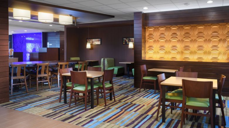 <b>Fairfield Inn Fort Worth South/Burleson Restaurant</b>. Images powered by <a href="https://www.leonardoworldwide.com/" title="Leonardo Worldwide" target="_blank">Leonardo</a>.