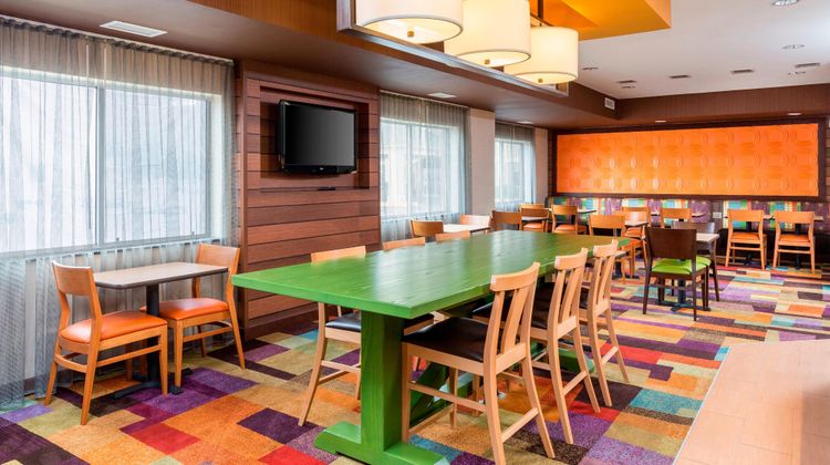 Fairfield Inn by Marriott Lobby