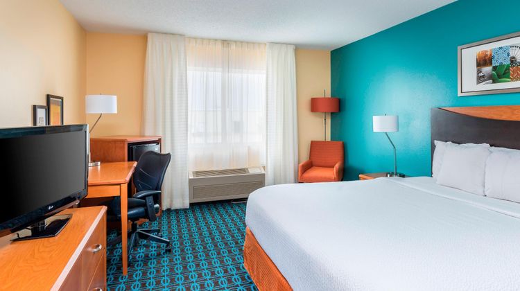 Fairfield Inn by Marriott Room