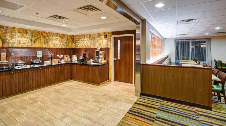 Fairfield Inn & Suites by Marriott Restaurant