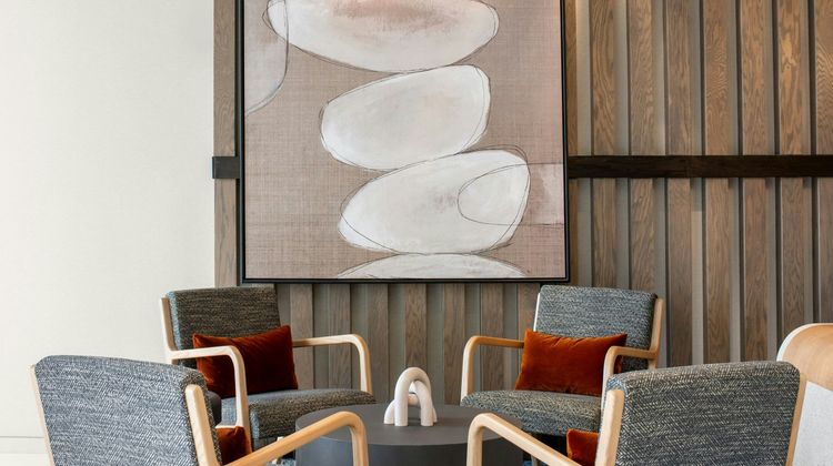 Delta Hotels Colonial Heights Lobby