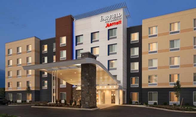 Fairfield Inn & Suites Lancaster East Exterior