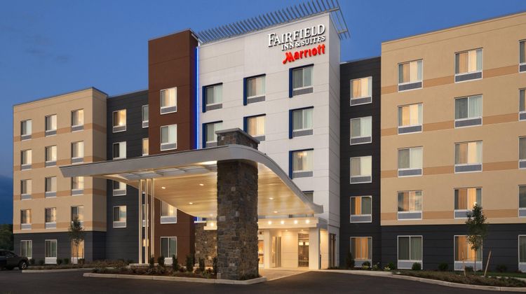 Fairfield Inn & Suites Lancaster East Exterior