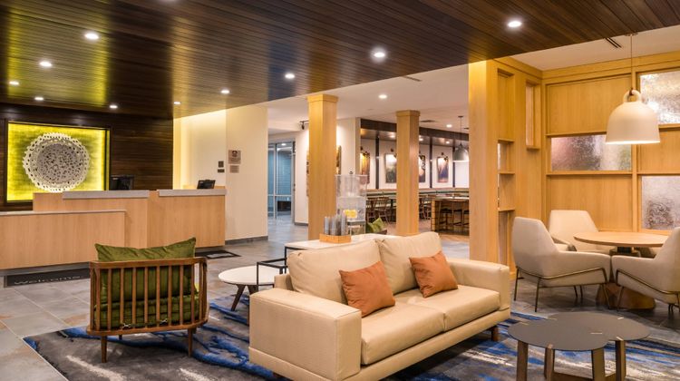 Fairfield Inn & Suites SW at Cityview Lobby