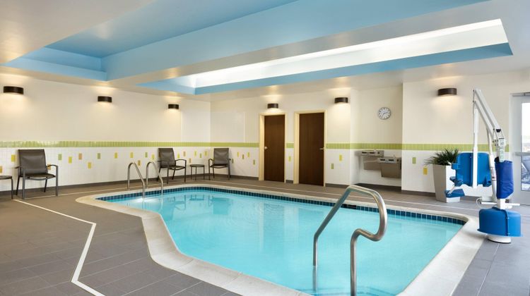 Fairfield Inn & Suites Lancaster East Pool