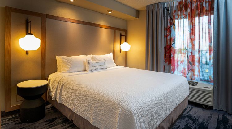 Fairfield Inn & Suites Laredo Room