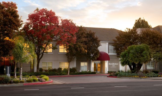 Residence Inn Pleasanton Exterior
