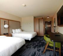 Fairfield Inn & Suites Winona Room