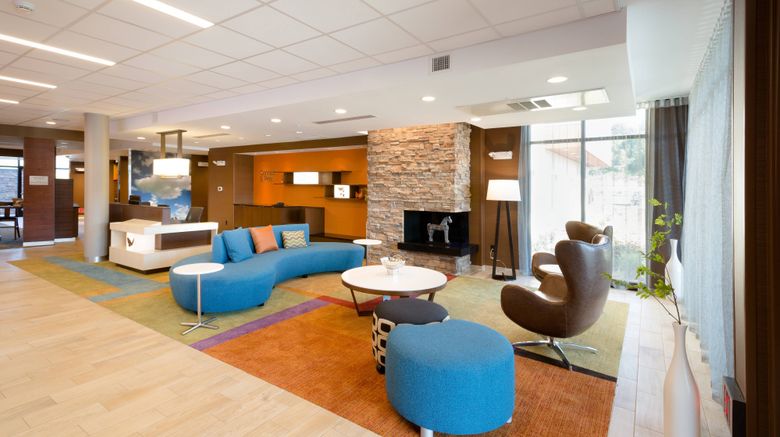 <b>Fairfield Inn & Suites Decorah Lobby</b>. Images powered by <a href="https://www.leonardoworldwide.com/" title="Leonardo Worldwide" target="_blank">Leonardo</a>.