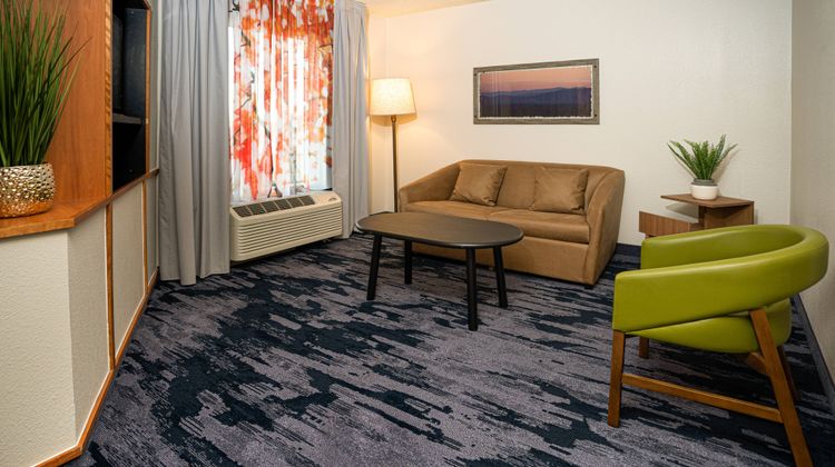 Fairfield Inn & Suites Laredo Room