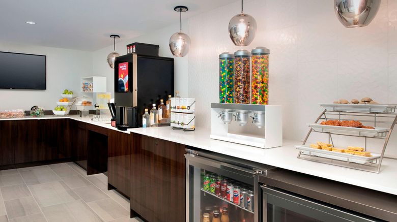 <b>Delta Hotels by Marriott Seattle Everett Restaurant</b>. Images powered by <a href="https://www.leonardoworldwide.com/" title="Leonardo Worldwide" target="_blank">Leonardo</a>.