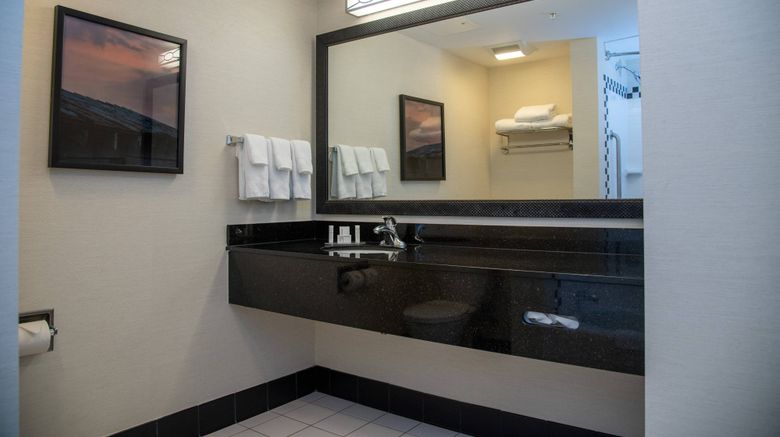 <b>Fairfield Inn & Suites by Marriott Room</b>. Images powered by <a href="https://www.leonardoworldwide.com/" title="Leonardo Worldwide" target="_blank">Leonardo</a>.