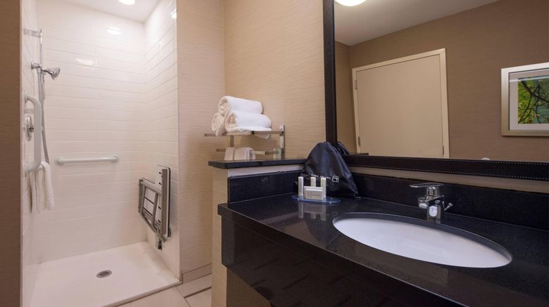 <b>Fairfield Inn & Suites by Marriott Room</b>. Images powered by <a href="https://www.leonardoworldwide.com/" title="Leonardo Worldwide" target="_blank">Leonardo</a>.