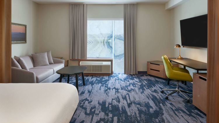 Fairfield Inn & Suites Orillia Suite