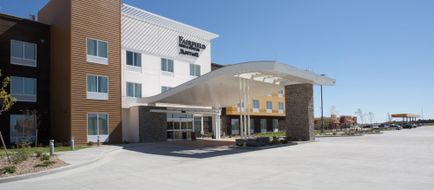 Fairfield Inn & Suites Burlington Exterior