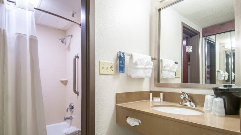 <b>Fairfield Inn & Stes Dallas/Ft Worth Apt Room</b>. Images powered by <a href="https://www.leonardoworldwide.com/" title="Leonardo Worldwide" target="_blank">Leonardo</a>.