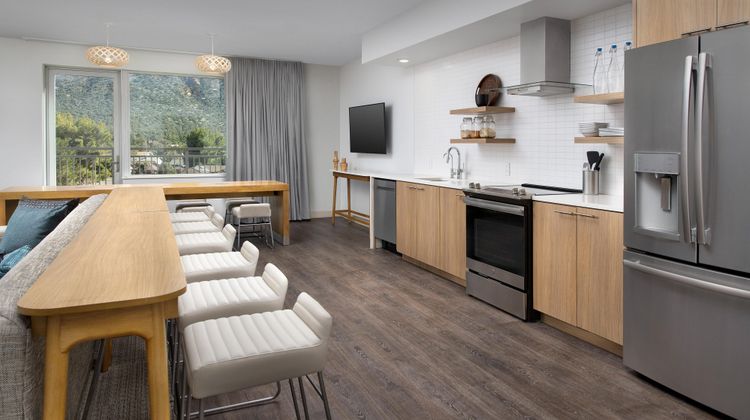 Element Sedona Room
