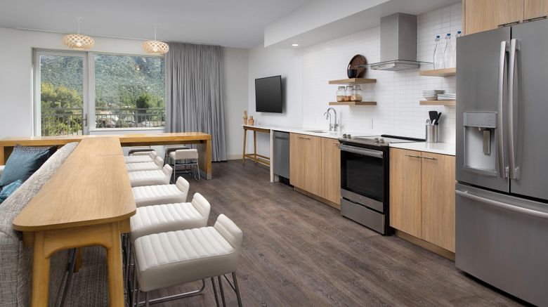 <b>Element Sedona Room</b>. Images powered by <a href="https://www.leonardoworldwide.com/" title="Leonardo Worldwide" target="_blank">Leonardo</a>.
