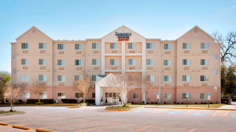 Fairfield Inn & Suites Fort Worth Exterior