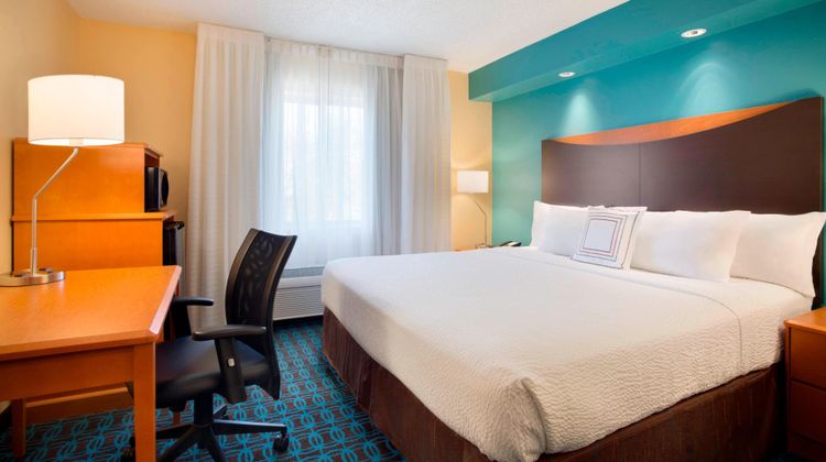 Fairfield Inn & Suites Fort Worth Suite