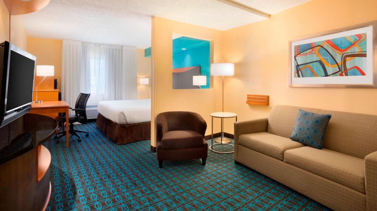 Fairfield Inn & Suites Fort Worth Suite