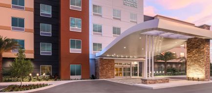 Fairfield Inn & Suites Cape Coral Exterior