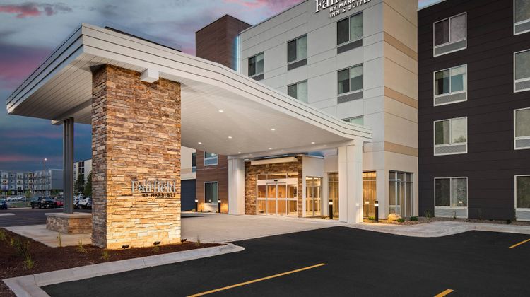 Fairfield Inn & Suites Duluth Exterior
