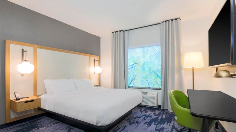 <b>Fairfield Inn & Suites Cape Coral Room</b>. Images powered by <a href="https://www.leonardoworldwide.com/" title="Leonardo Worldwide" target="_blank">Leonardo</a>.