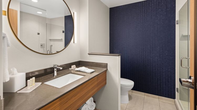 Fairfield Inn & Suites Duluth Room