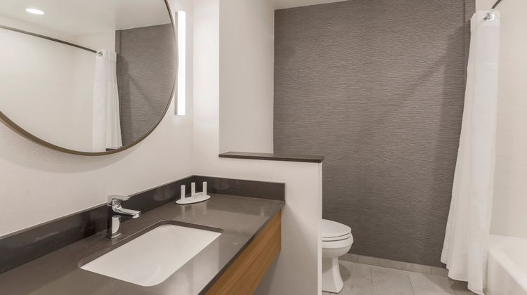 Fairfield Inn & Suites Cape Coral Room