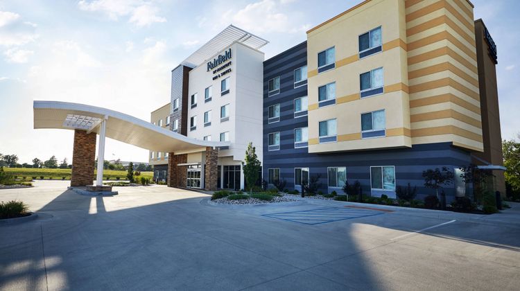 Fairfield Inn & Stes Kansas City Belton Exterior