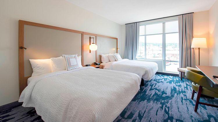 Fairfield Inn & Suites Duluth Waterfront Room