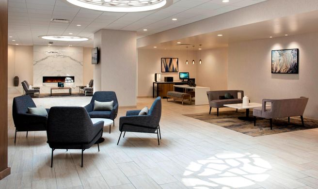 Delta Hotels by Marriott Utica Lobby